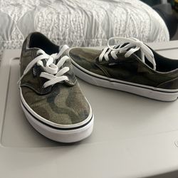 Youth Vans Size 6 Used Twice 