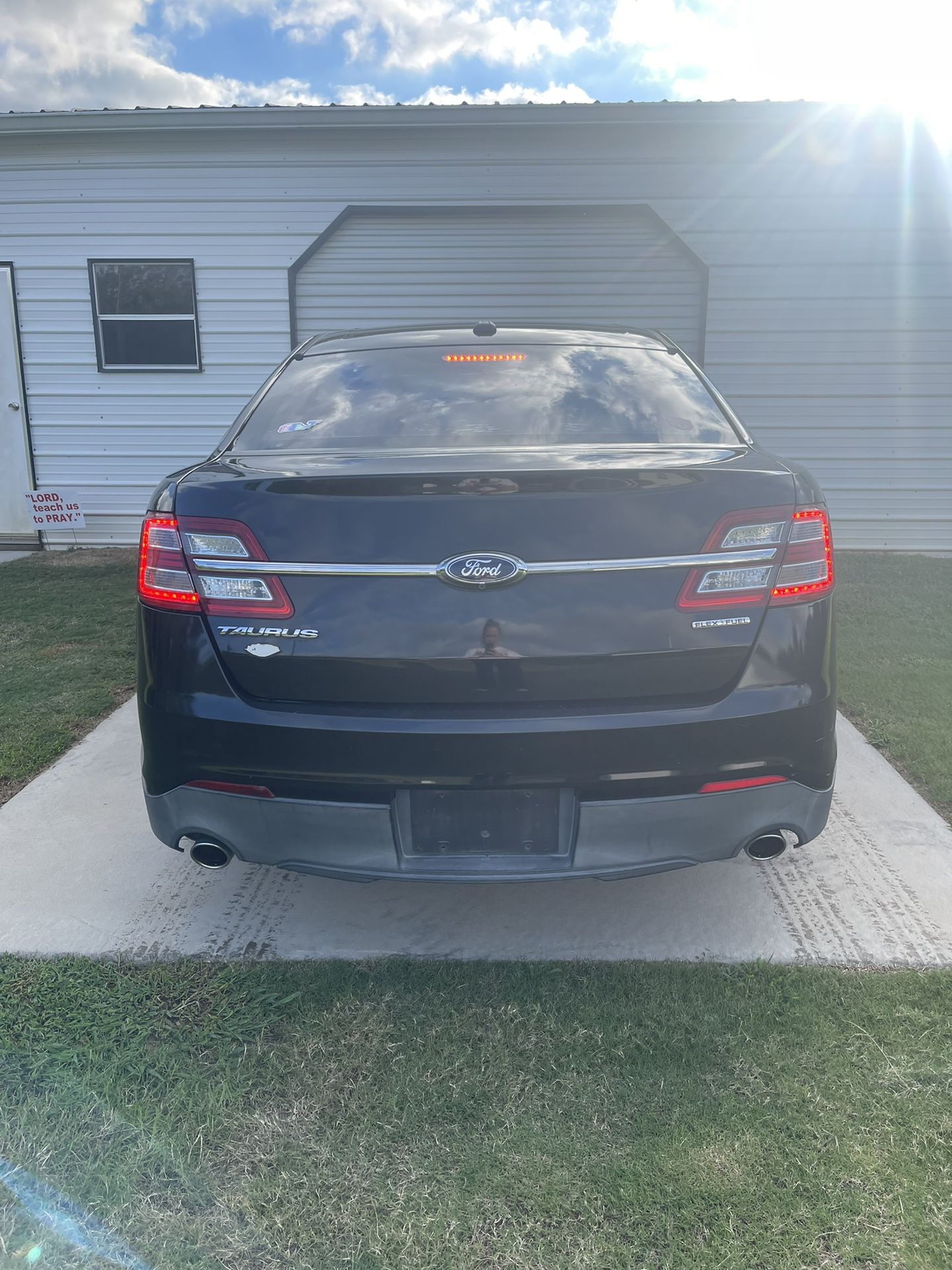2015 Ford Taurus