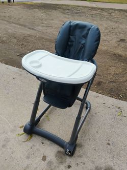 Graco Adjustable High Chair on Wheels