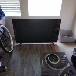 Hisense Roku Smart TV 50"