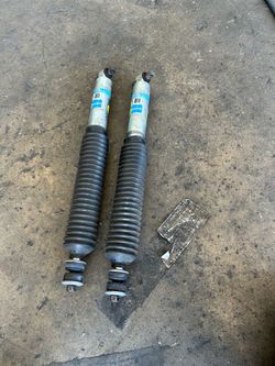 Front Bilstein shocks 99-06 Chevy/GMC