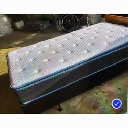 Twin bed
