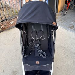 GB pockit stroller black