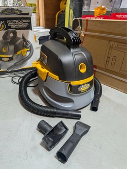 Like new Stinger 2.5 Gal. 1.75 Peak HP Wet/Dry Shop Vacuum.