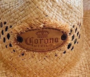 Beautiful  Corona Mexican  Hat  👍🏻