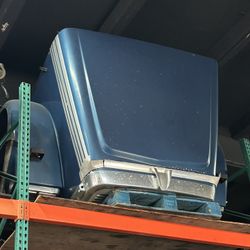 Freightliner Fld Classic 2005 Hood Truck Parts And Sale