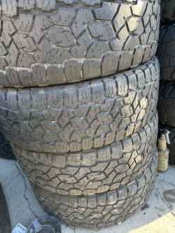 Vendo un set de llantas usadas 275/65r20 toyo A/T en buenas condiciones