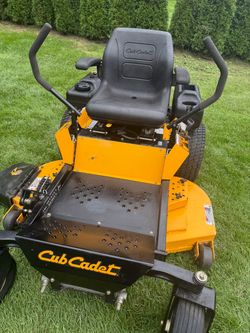Cubcadet Z force zero turn 48” fab deck