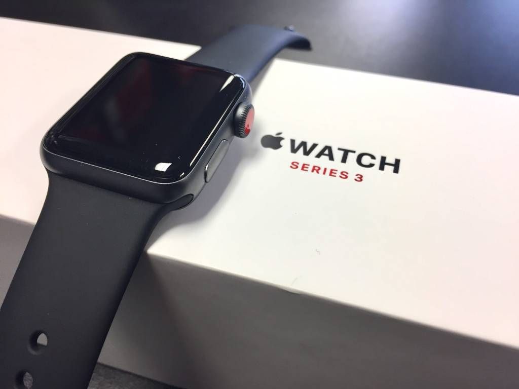 Apple Watch Series 3, 38mm, GPS Only, No charger