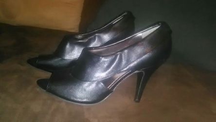 Women's high heel shoes* rampage brand* size 7. NEW