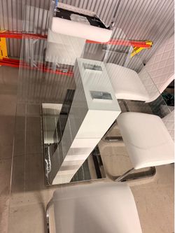 Dinning table set !!!