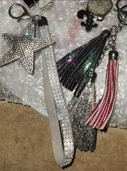 NEW 2X BLING RHINESTONE CRYSTAL STAR LEATHER KEYCHAIN KEYRING KEY CHAIN RING PURSE CHARM TASSEL ACCESSORY SET
