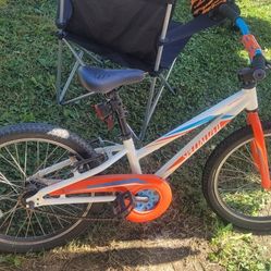 SPECIALIZED HOTROCK 20