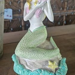 Mermaid Statue 6"