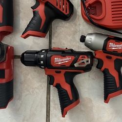 Milwaukee 12 Volt Set