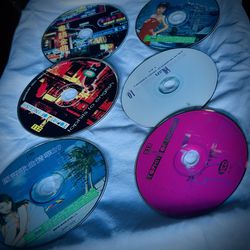 301 Different Chinese Karaoke CDs In Mint Condition
