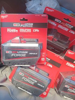 Milwaukee M18 RedLithium Forge Battery