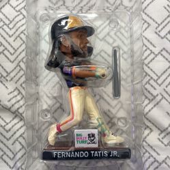 FERNANDO TATIS JR. CITY CONNECT BOBBLEHEAD 2026