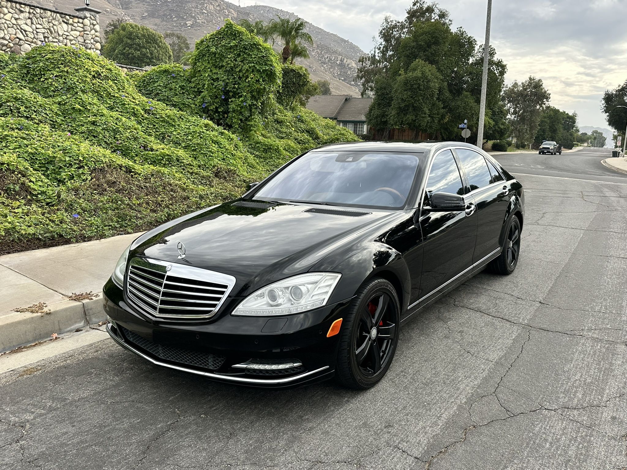 2010 Mercedes-Benz S-Class