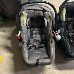Graco Snugride Snuglock 35