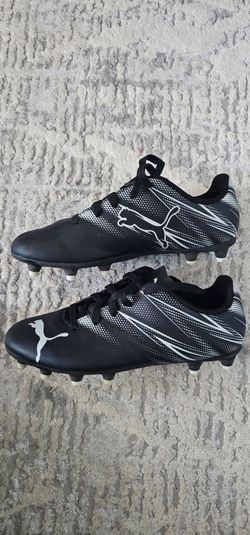 Soccer Cleats, Size 1