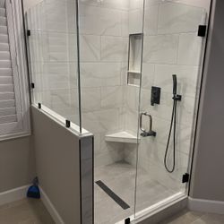 SHOWER DOORS AND ENCLOSURES 
