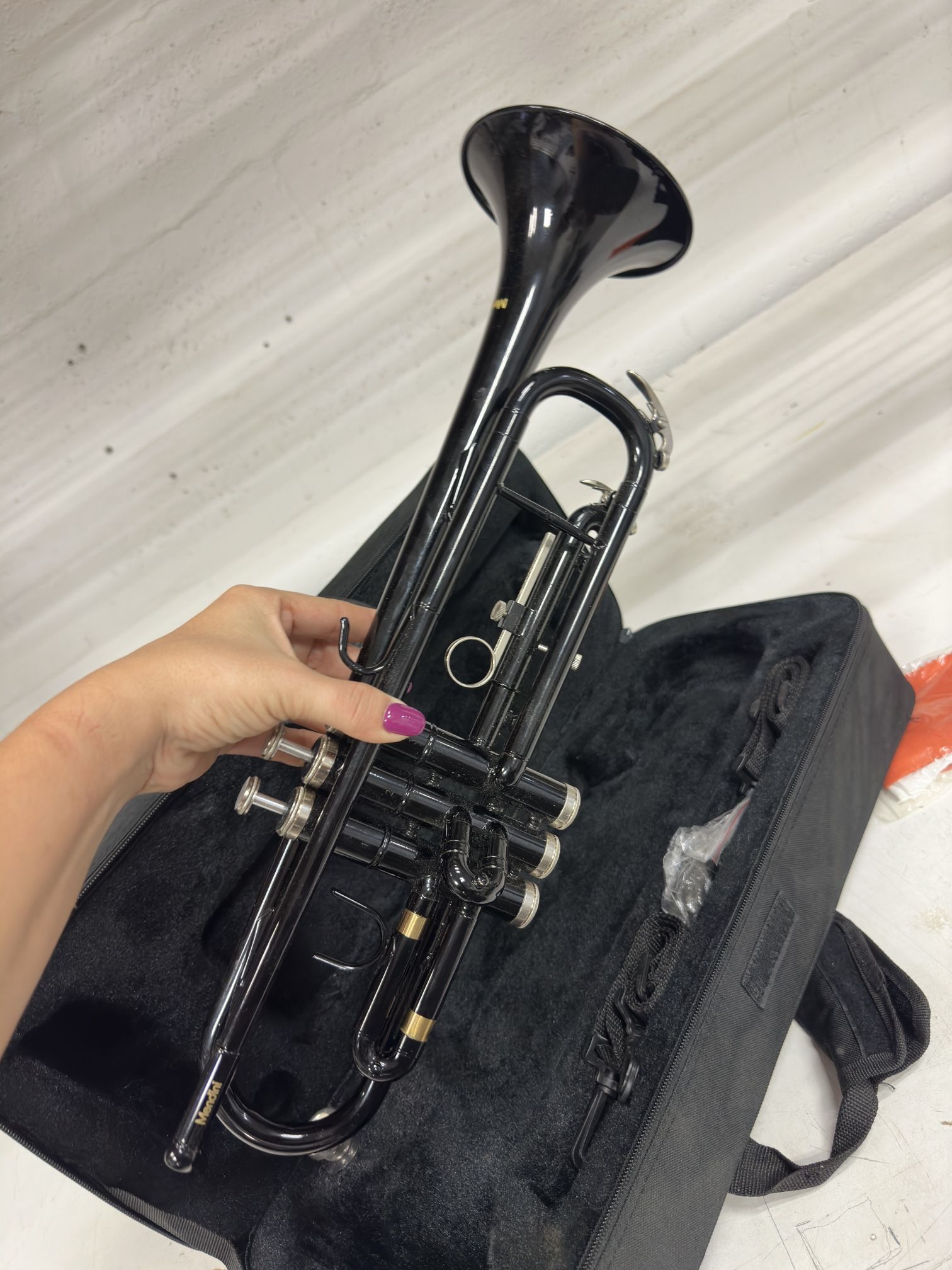 Trumpets Mendini by Cecilio