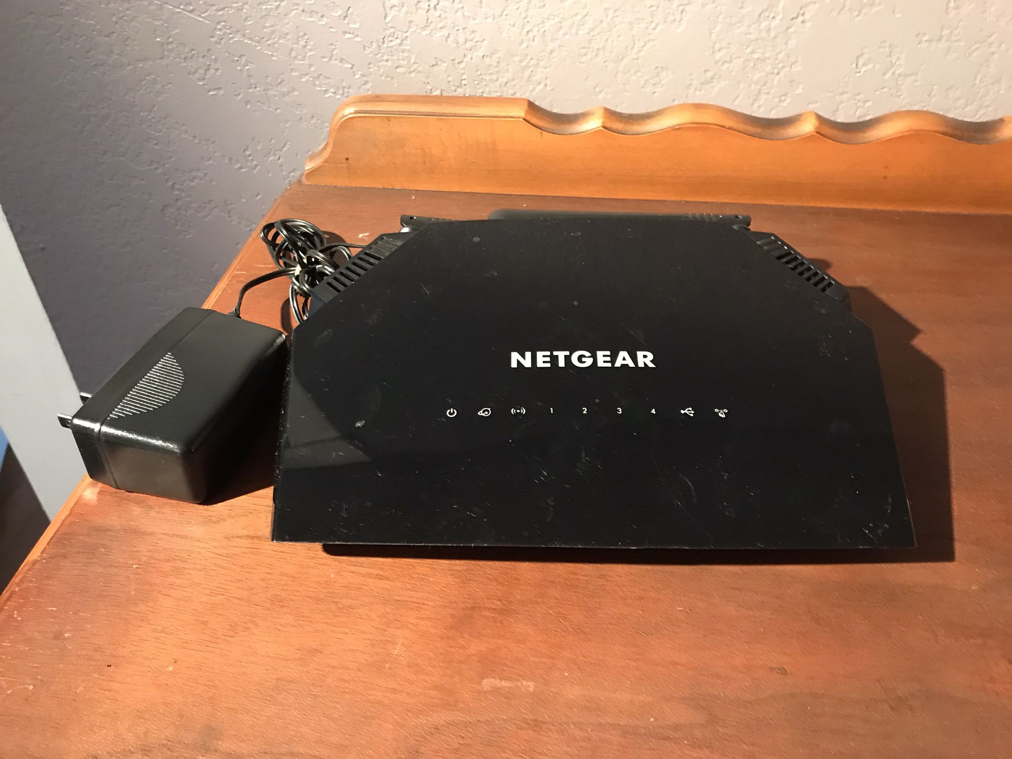 NETGEAR WiFi Router R6230.