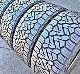 275/55/20] Nitto 📍📍 Vendo un set de llantas con 80% de vida las 4 📍🌟