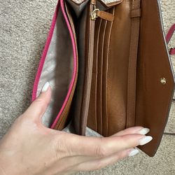 Michael Kors Clutch Back