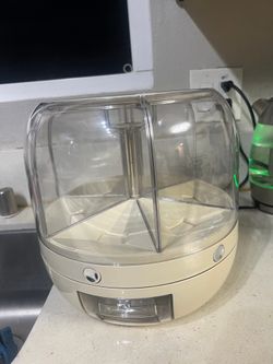8 Qt Rotating Grain Rice Dispenser 6 Compartments
