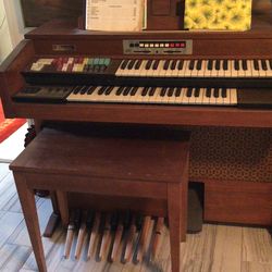 Thomas Organ In Working Order W Bench. Asking 75. Firm. Pick Up Only.
