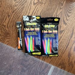 13 Pieces Of Glow Sticks