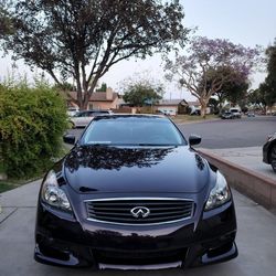 2011 Infiniti G37 Coupe ( read the description)