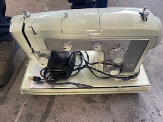 Vintage Kenmore Sewing Machine Made In Japan sewing machine