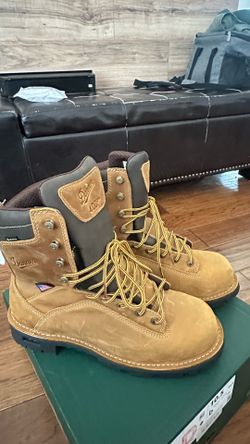 Danner Quarry USA 8” boots size 10.5