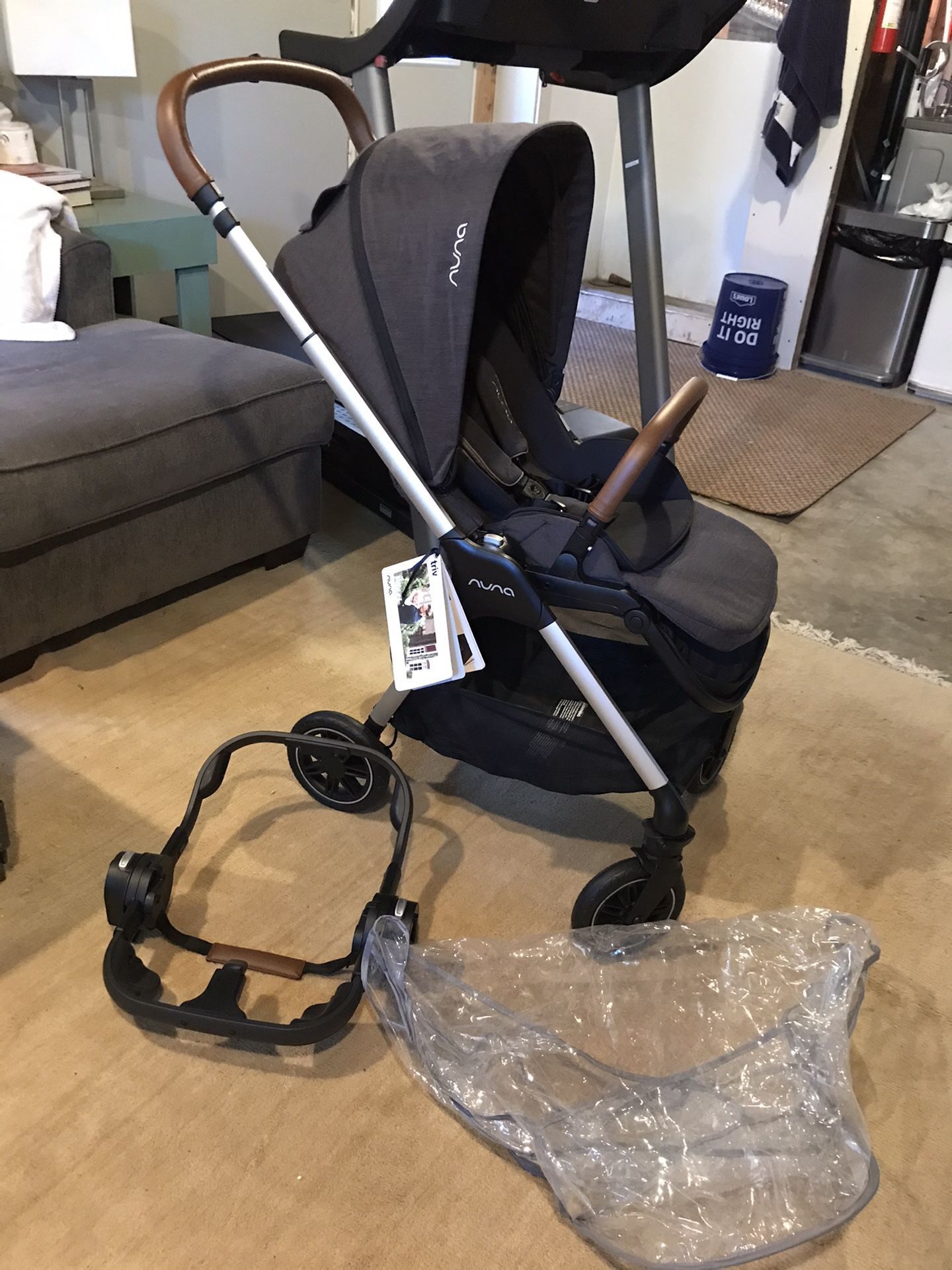 Nuna Triv Stroller (Cinder)
