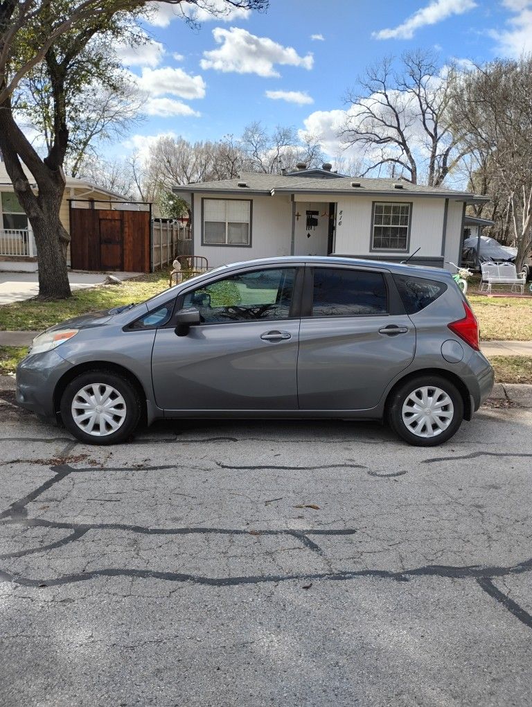Nissan Versa