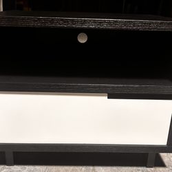 2 Nightstands, Or Could Be Used As In Tables, Solid Wood