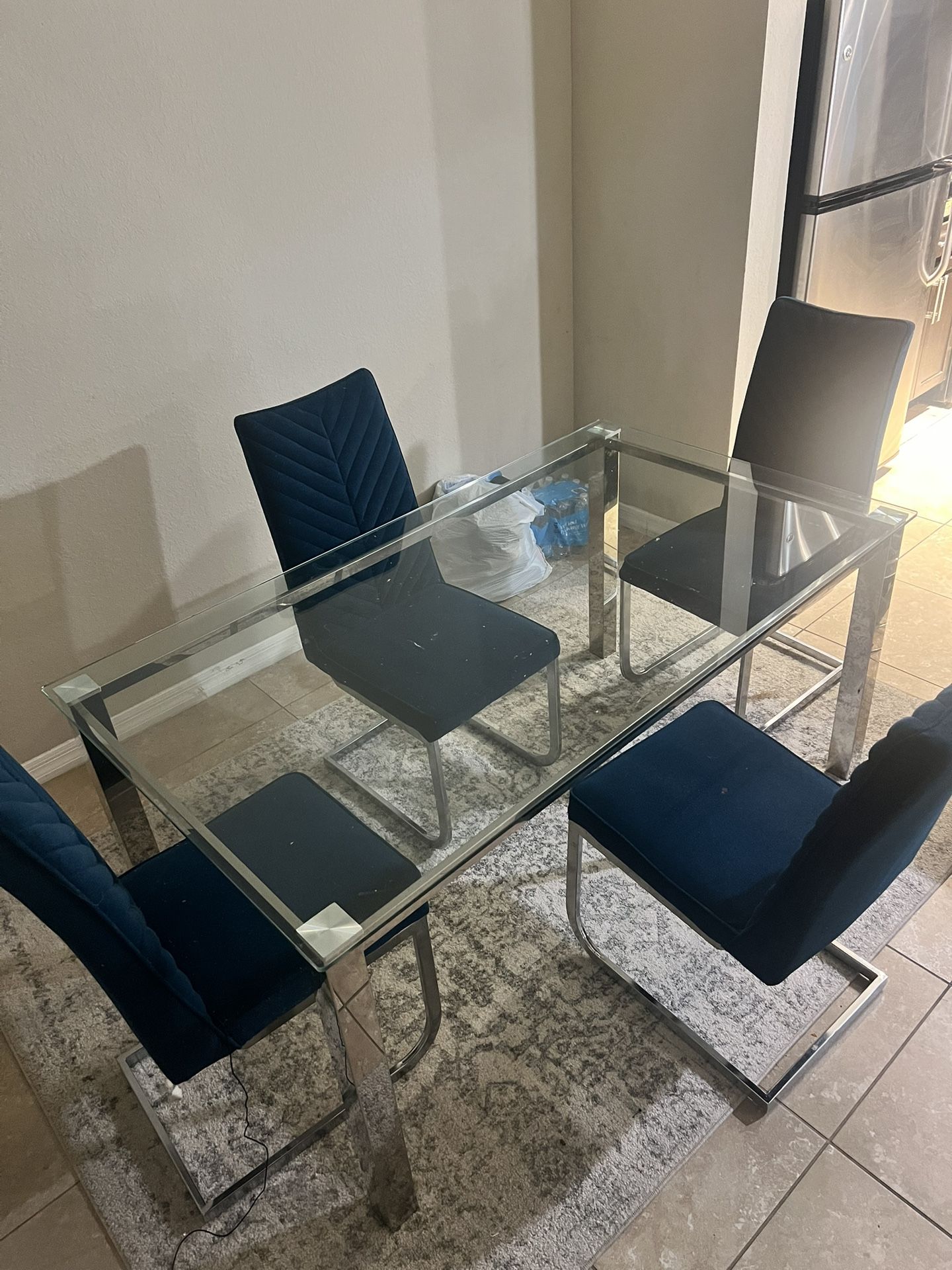 Glass Table And Chairs 