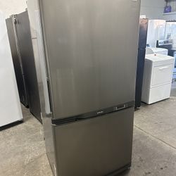 Soft stainless 18.8 Cu. Ft, 32 inch wide Samsung  with icemaker can deliver  Retails at $1199 Dimensions: 69 3/4 Hx 32 W x 27.5 D