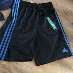 adidas Youth Short Size 14-16💯 Polyester  Color Black  And Blue 