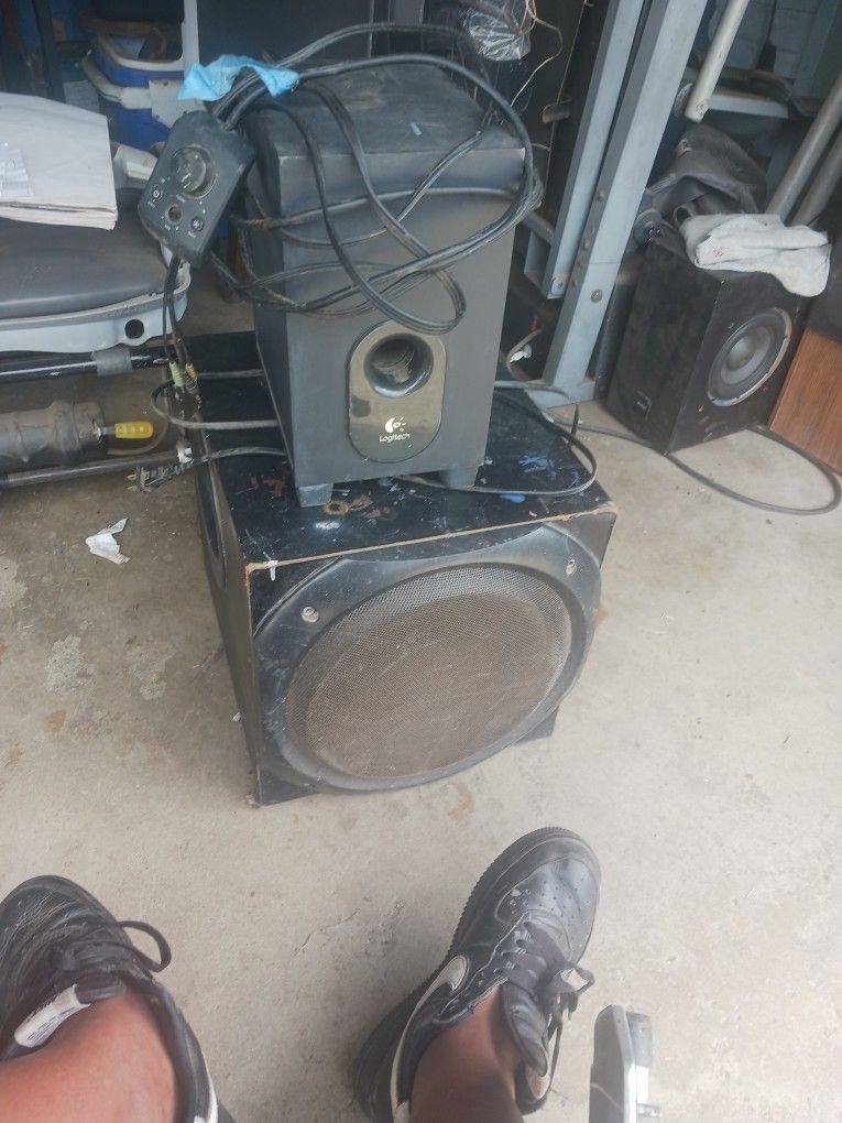 LogTech Bass Controll And Sub