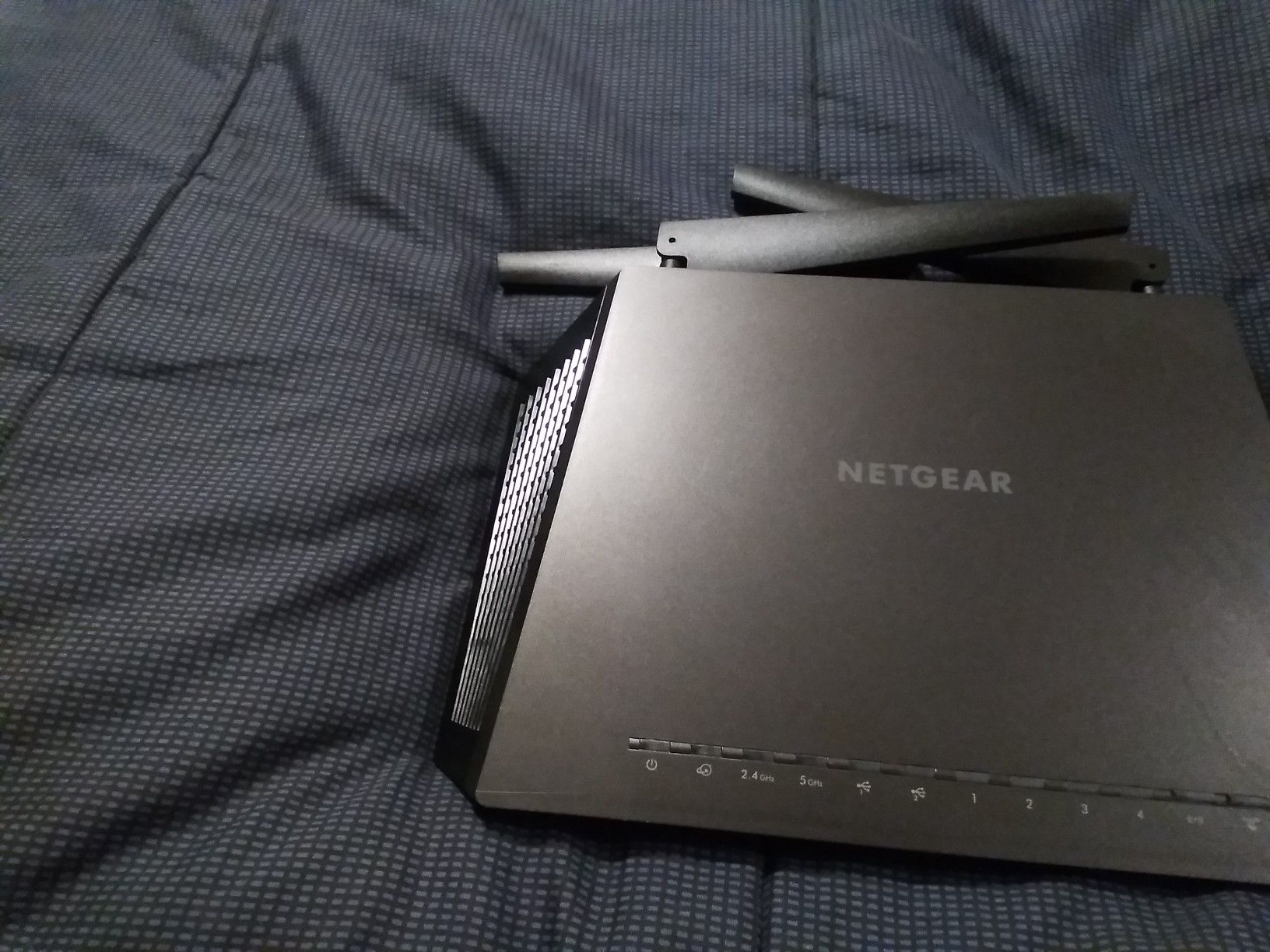 Netgear Nighthawk R7000 AC1900 Smart WiFi Router