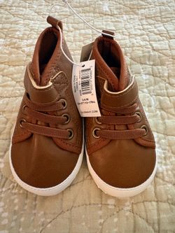 Old Navy Baby High-Top Shoes Size 3-6M