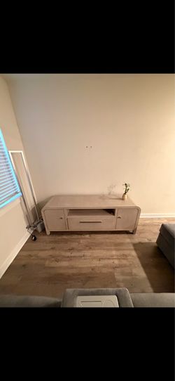Tv table