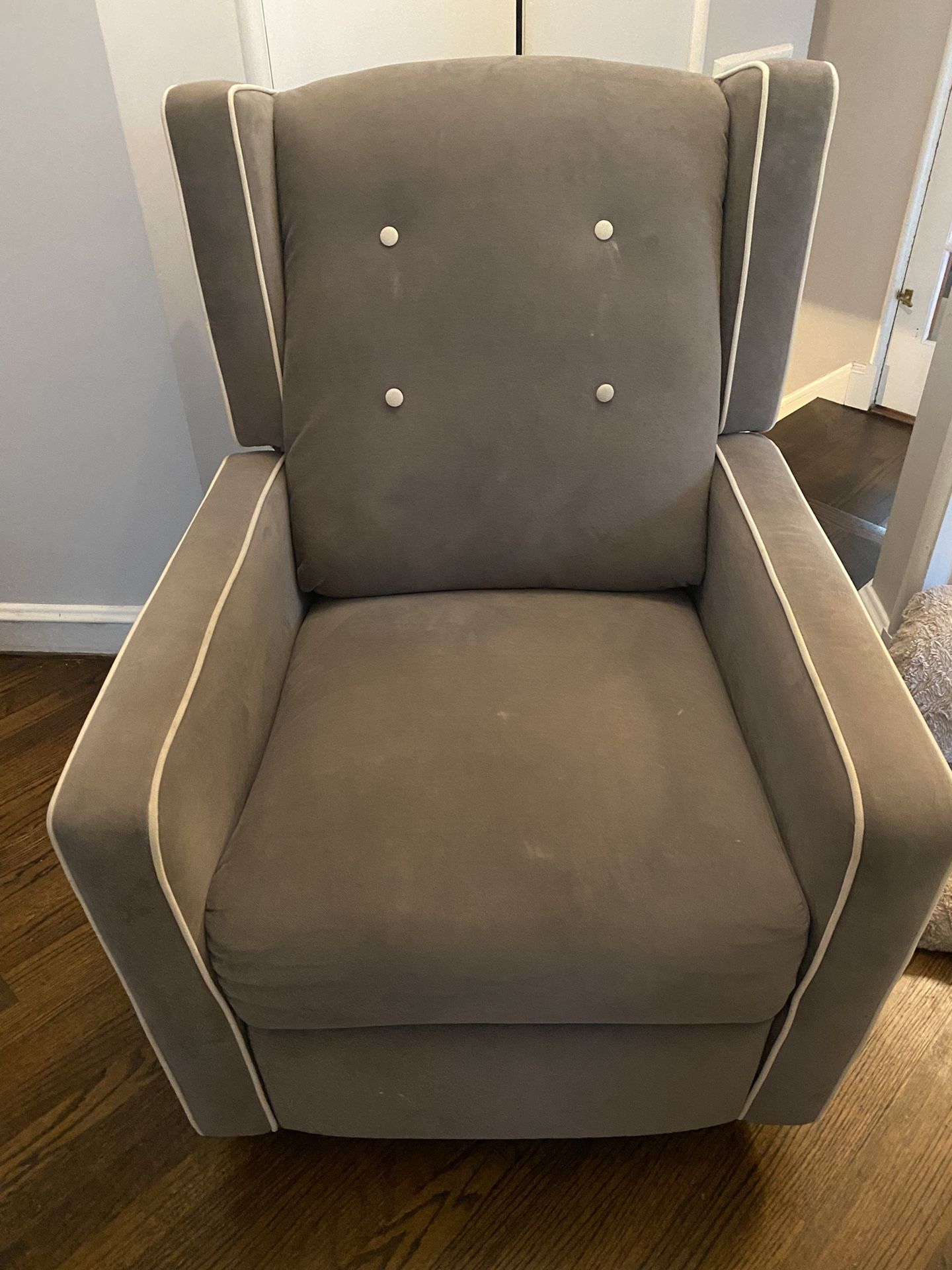 Swivel Nursery Glider Recliner