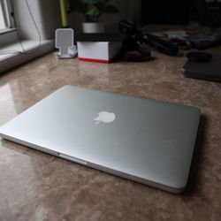 MacBook Pro 13” (2015)