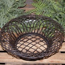 Heavy Vintage French Country Farmhouse Rustic Wrought Iron Basket Dish