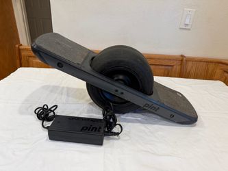 Onewheel Pint Future Motion Electric Skateboard w/Charger